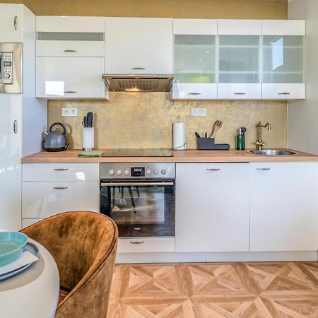 Stunning apartment in Mettmann with WiFi&2 Bedrooms Exterior foto