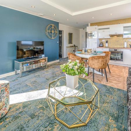 Stunning apartment in Mettmann with WiFi&2 Bedrooms Exterior foto