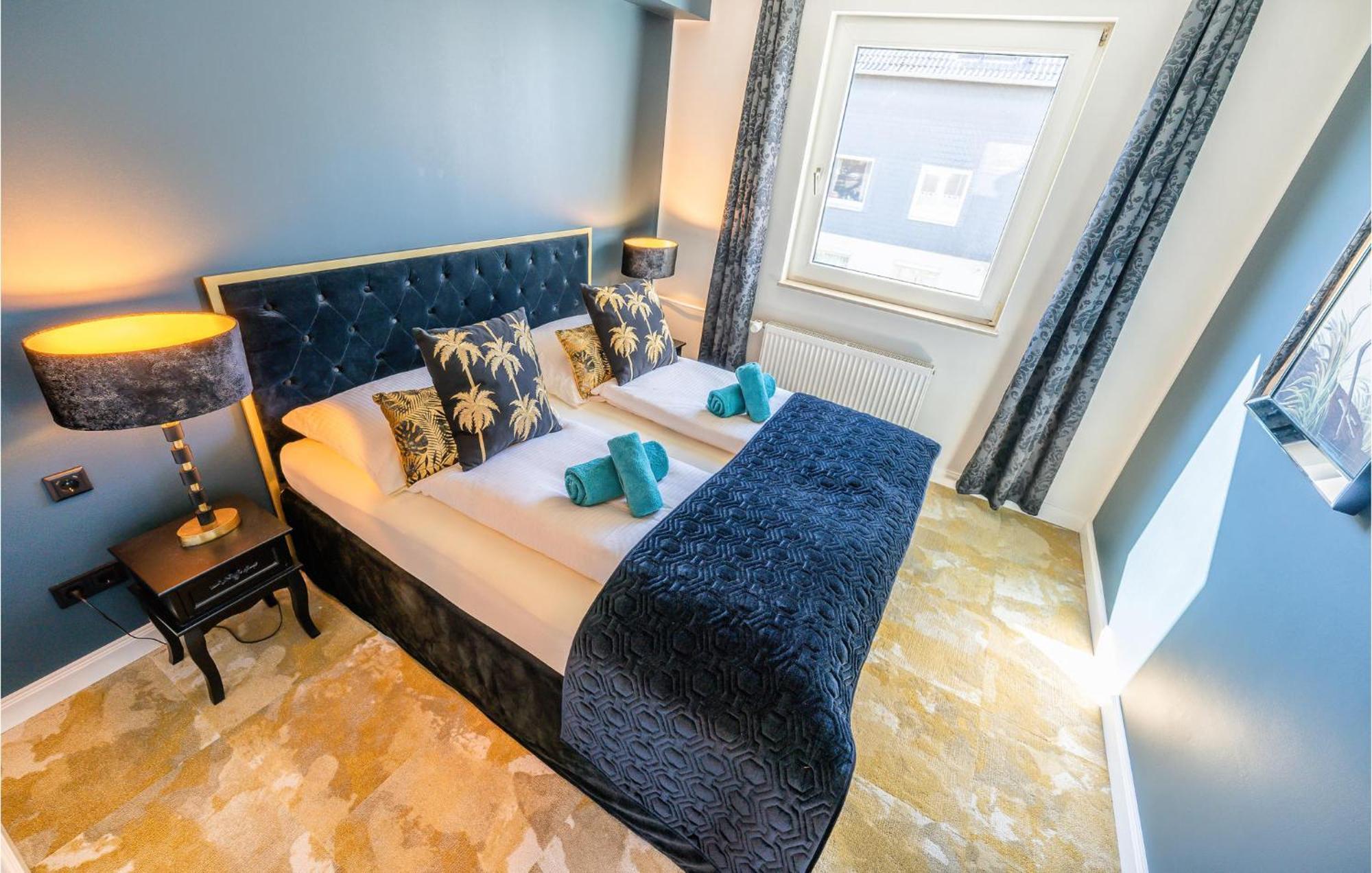 Stunning apartment in Mettmann with WiFi&2 Bedrooms Exterior foto